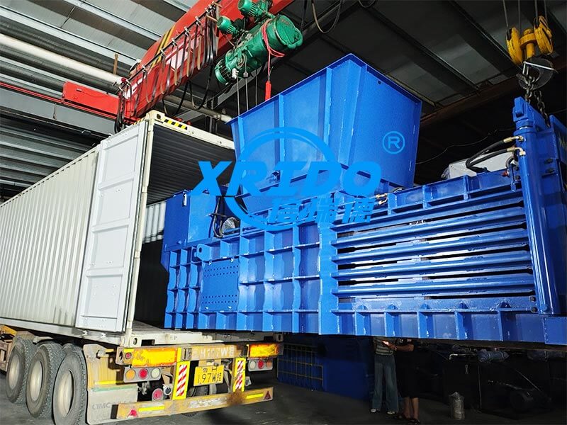 Waste management machine waste baler shipped to Chile